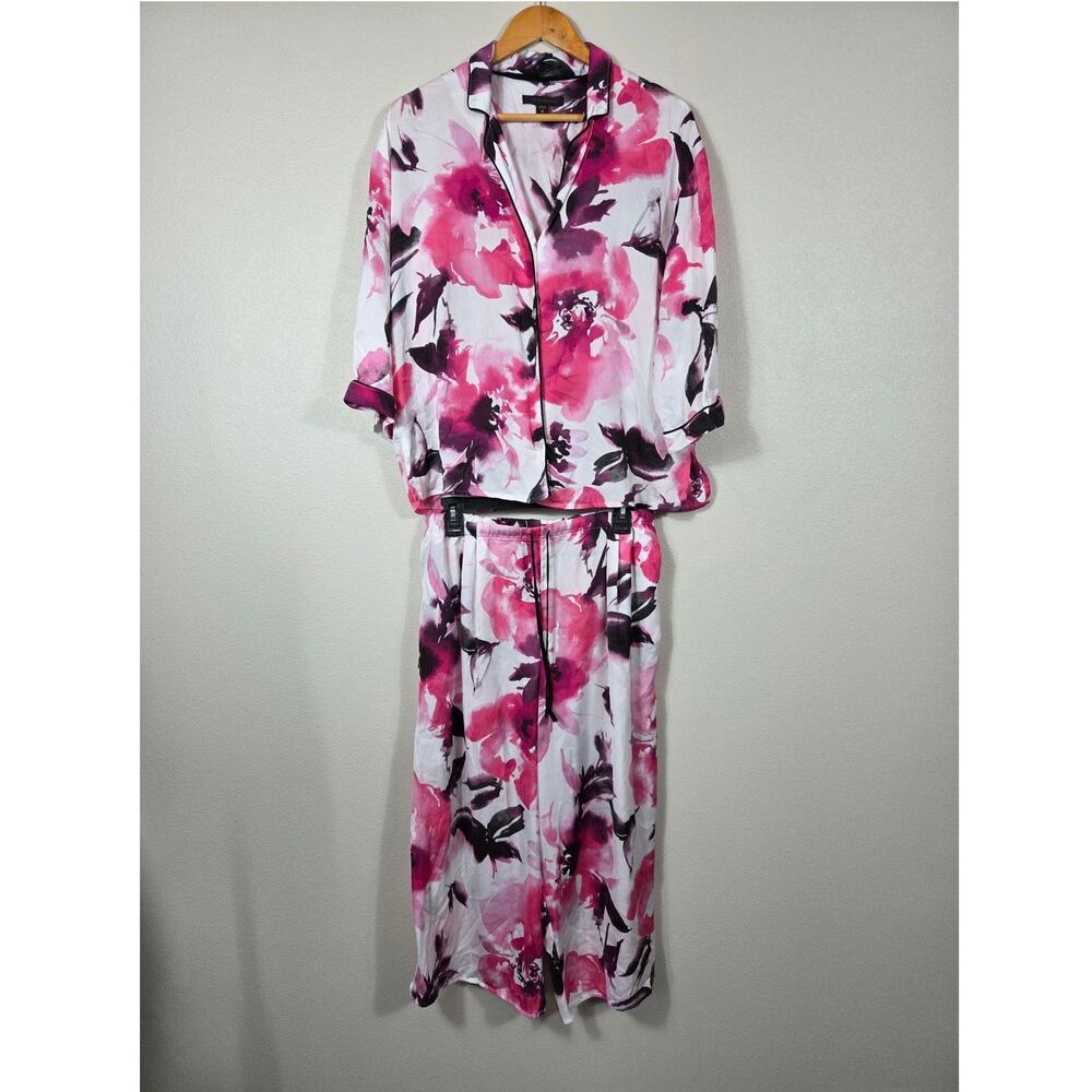 Donna Karan Woman's Floral Capri Lightweight Pajama Set Size Medium Sleepwear